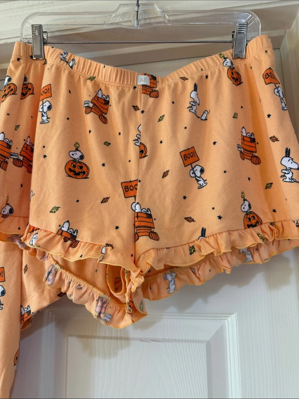 American Eagle Luxe Peanuts Orange Halloween Snoopy Pajama Set Sz M. Box56 - Picture 2 of 5